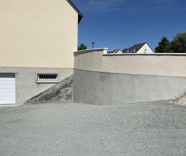 maçon à Chouzé-sur-Loire près de Chinon en Indre-et-Loire 37